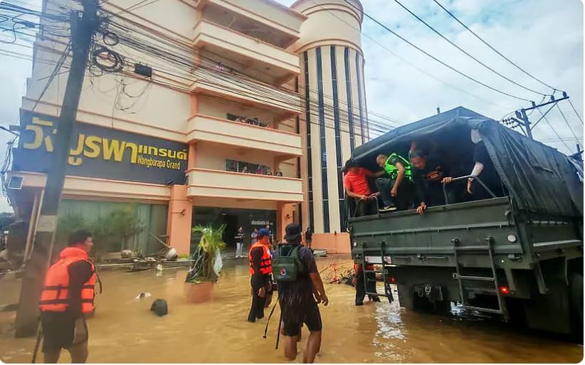 ஹட்யாயில் வெள்ளத்தில் சிக்கிய பல்கலைக்கழக மாணவர்கள் மற்றும் விரிவுரையாளர்கள் பாதுகாப்பாக மீட்கப்பட்டனர்