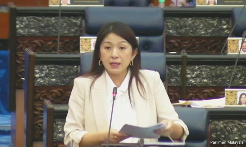 இணையவழி சூதாட்டம், ஆபாசப்படங்களை மோசமாகக் கண்காணித்ததற்காக MCMC மீது விமர்சனம்